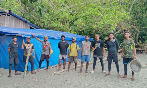 Foto Bersama - Bisikan Ombak dan Jejak Penyu di Pasir Wembrak